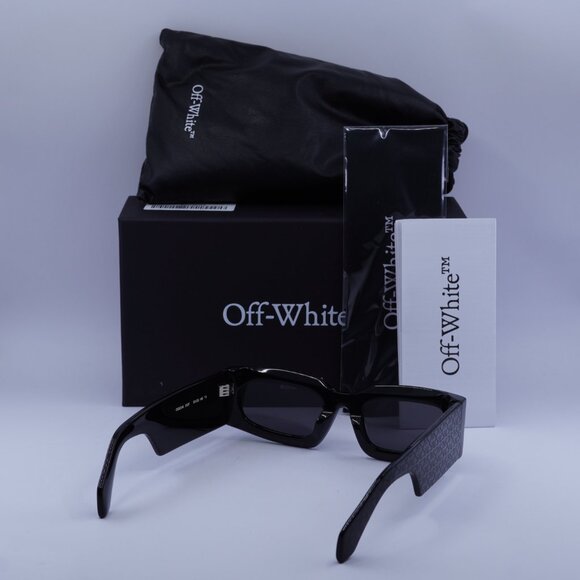 Off-White OERI141 CARY 1007 Sunglasses Black Rectangle Frame, Grey Lenses - Picture 9 of 9
